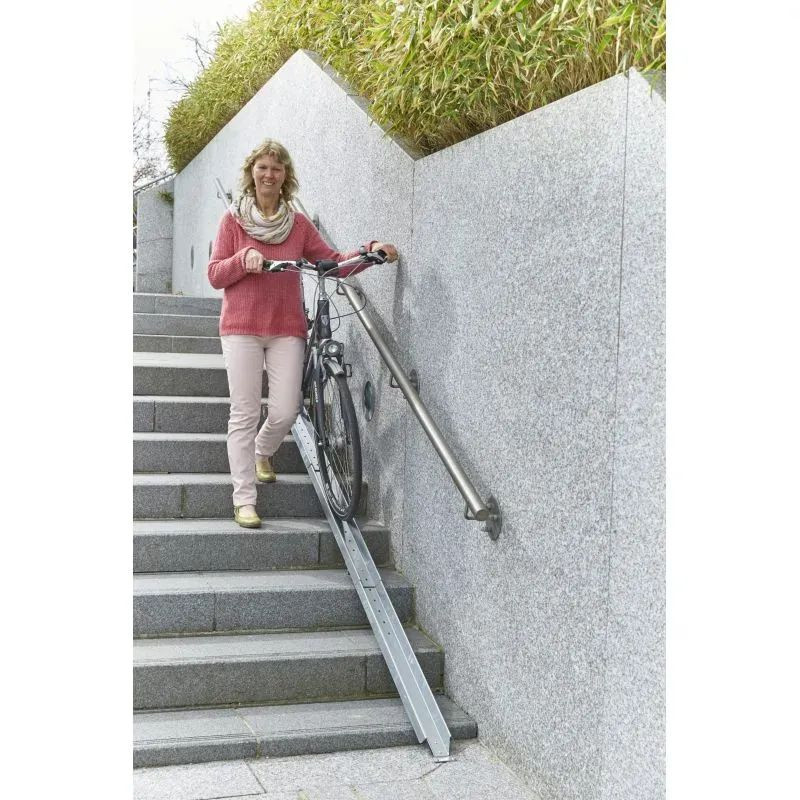 Mottez A142S - Rampe vélo pour escalier
