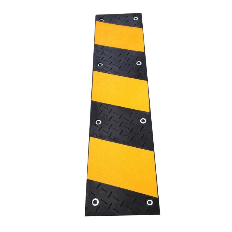 Rampe de seuil de portail en caoutchouc
