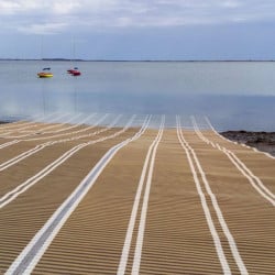Tapis pour cale de mise à l'eau pour bateau et véhicule - Boat Ramp