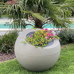 Jardinière plastique boule inclinée Delight