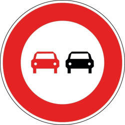 Panneau B3 - Interdiction de dépasser tous les véhicules à moteur