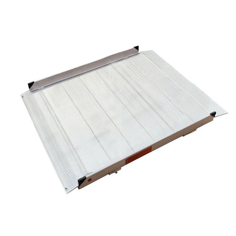 Passerelle en aluminium pour accès fauteuil roulant