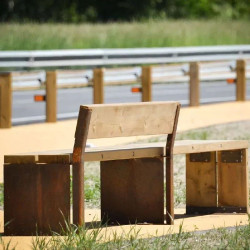 Banc double Gavarres en Corten et bois