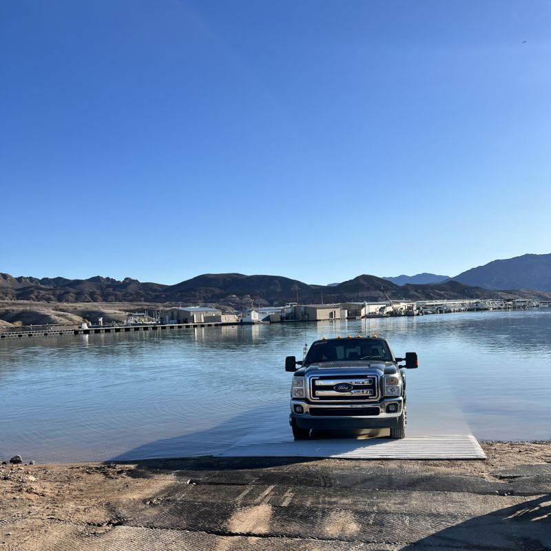 Tapis pour cale de mise à l'eau pour bateau et véhicule - Boat Ramp