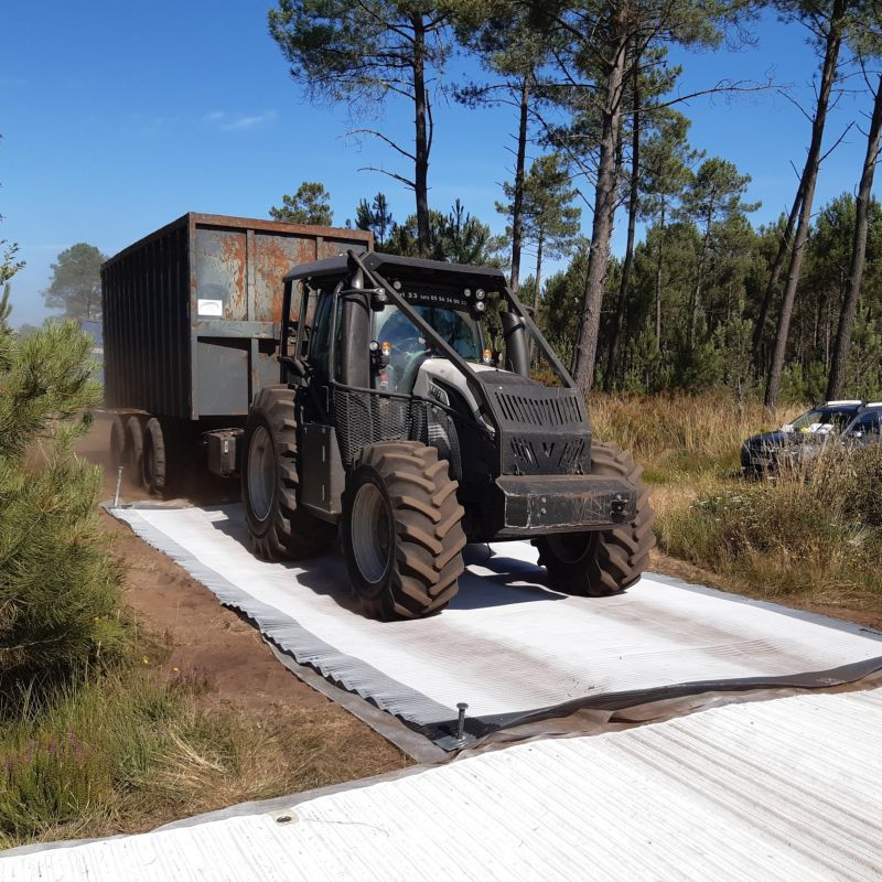 Tapis pour cale de mise à l'eau pour bateau et véhicule - Boat Ramp