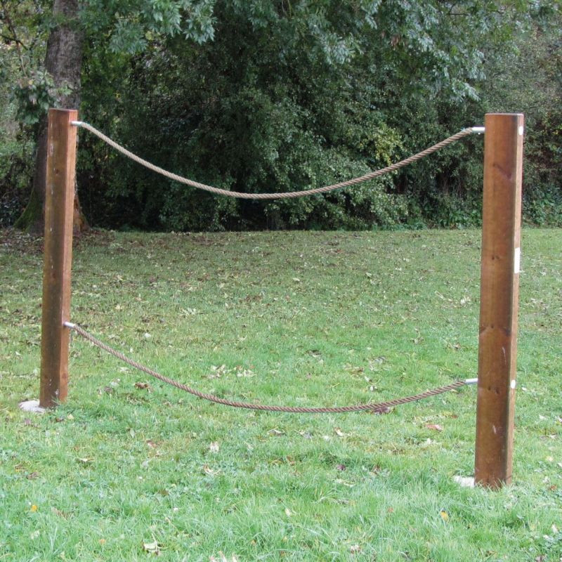 Jeu d'équilibre à corde Pont de Tarzan - Loisirs Aménagement