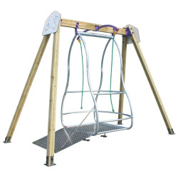 Balançoire inclusive pour fauteuil roulant