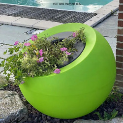 Jardinière plastique boule inclinée Delight