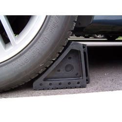 Cale pour roue de voiture en caoutchouc - Carstop