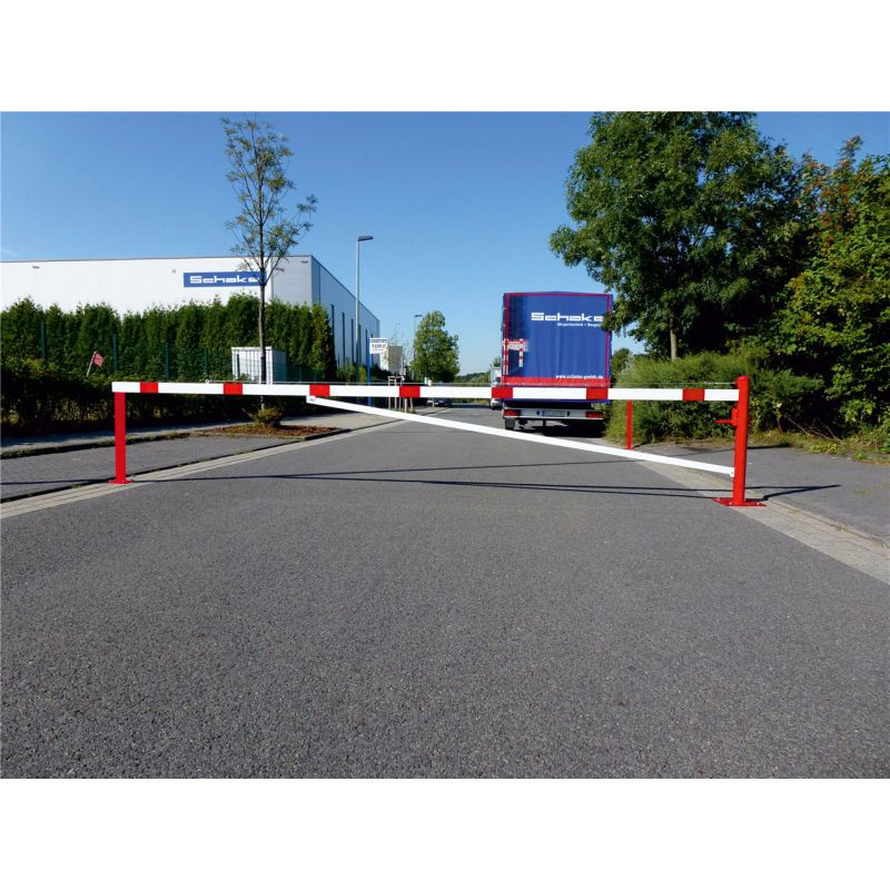 Barrière pivotante renforcée avec poteau d'appui