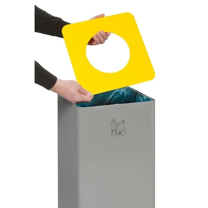 Poubelle de tri sélectif carré couvercle calibré de couleur