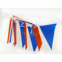 Guirlande tricolore en plastique