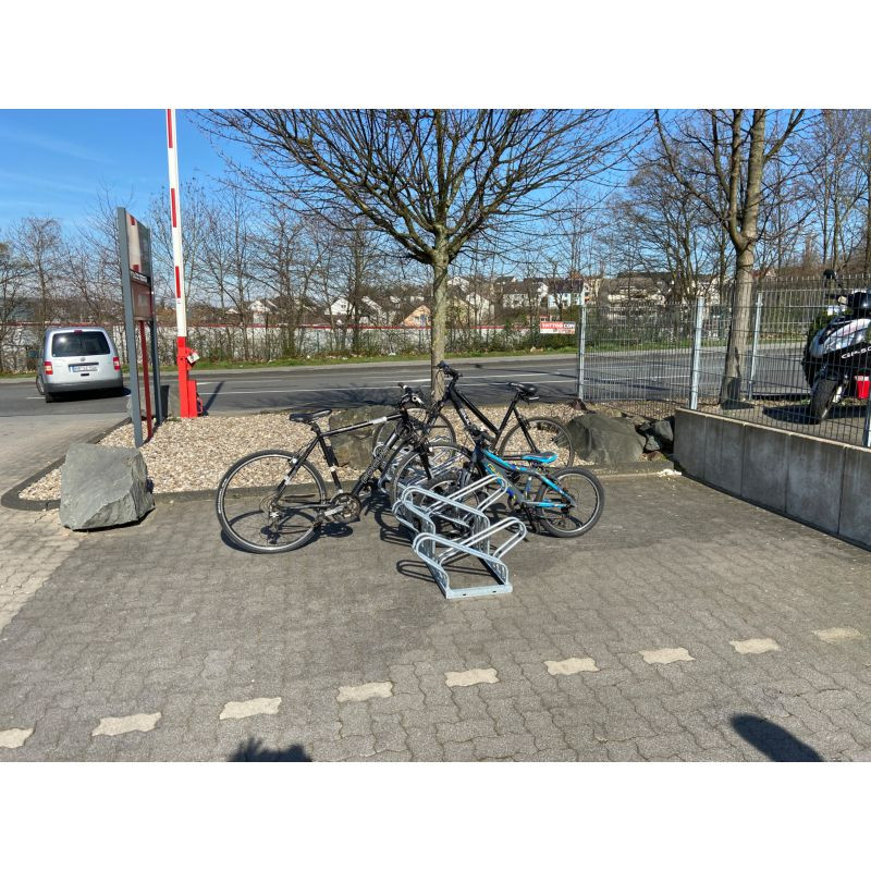 Râtelier 2 à 6 vélos avec alternance haut bas Schake