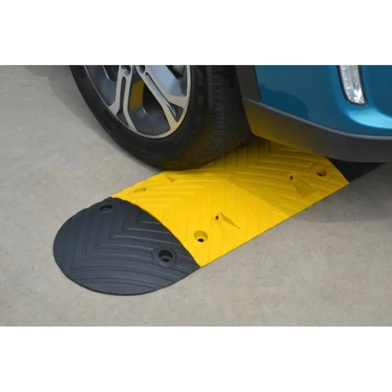 Pack ralentisseur type dos d'âne - Hauteur 7 cm - Vitesse max. 15 km/