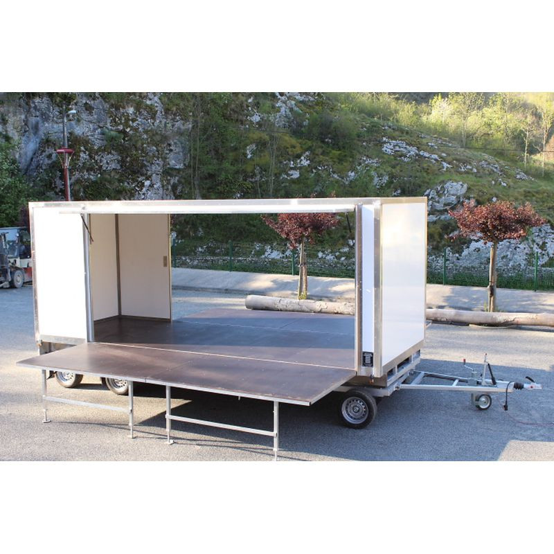 Podium Canaries roulant 30 m² à 40 m²