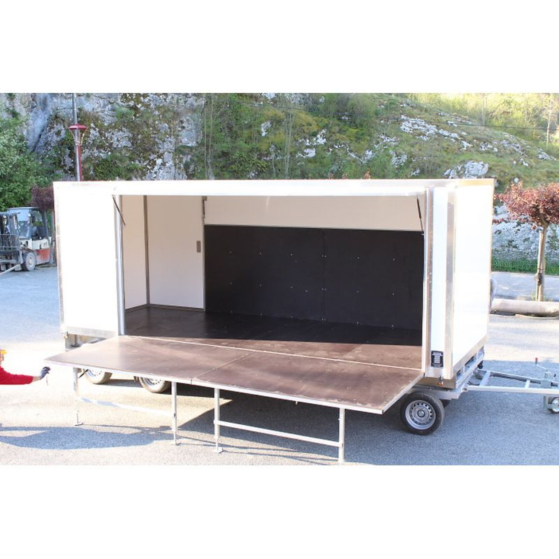 Podium Canaries roulant 30 m² à 40 m²