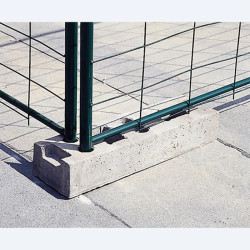 Bloc béton pour clôture de chantier