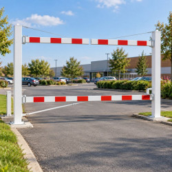 Portique d'accès parking Cadéac avec barrière pivotante un bras