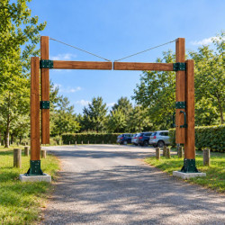 Portique d'accès parking Hossegor en bois et renfort acier