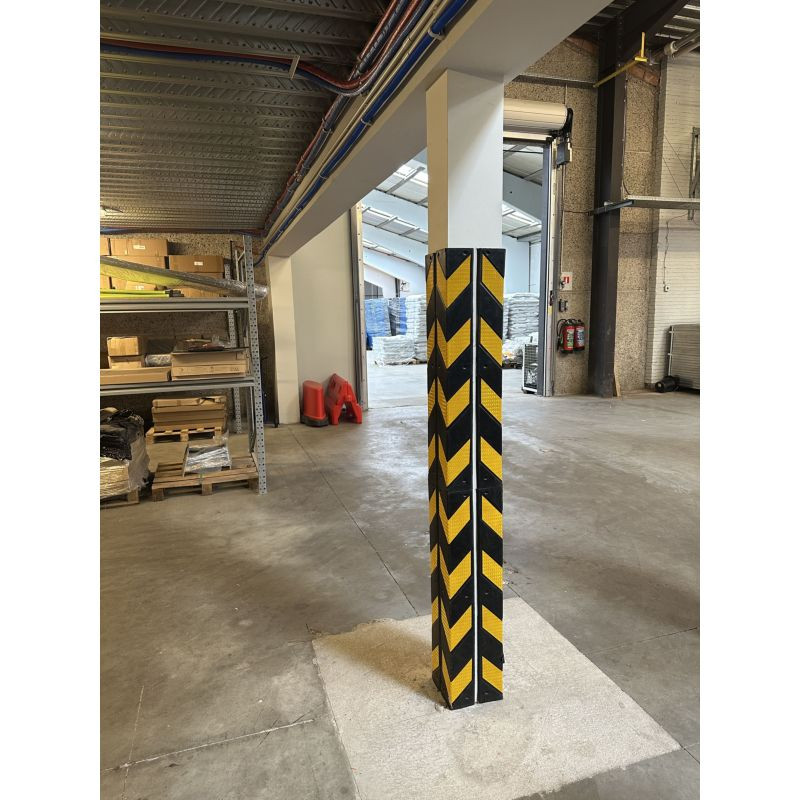 Protection d'angle 90° en caoutchouc — protection des locaux