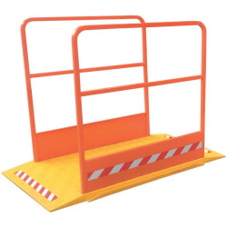Passerelle de chantier avec garde-corps — balisage de chantier