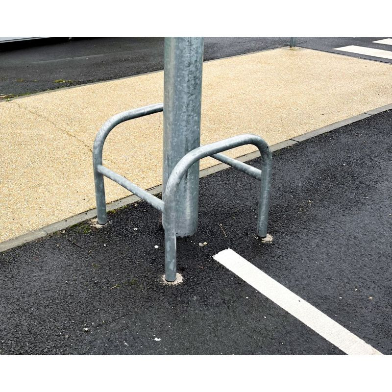 Étrier de protection galvanisé à 4 pieds et 2 traverses — sécurité