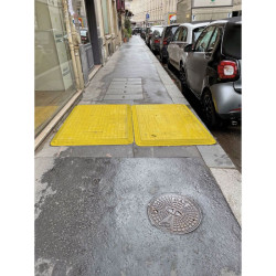 Rampe de couverture de tranchée pour le déplacement du matériel