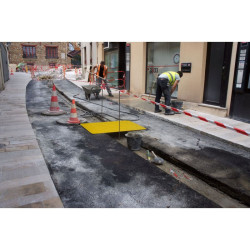 Rampe de couverture de tranchée pour le déplacement du matériel